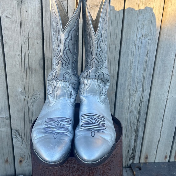 SILVER COWBOY BOOTS SIZE 9.5 - Picture 5 of 8